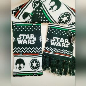 Star Wars (Multicolored) Knit & Fringe Scarf